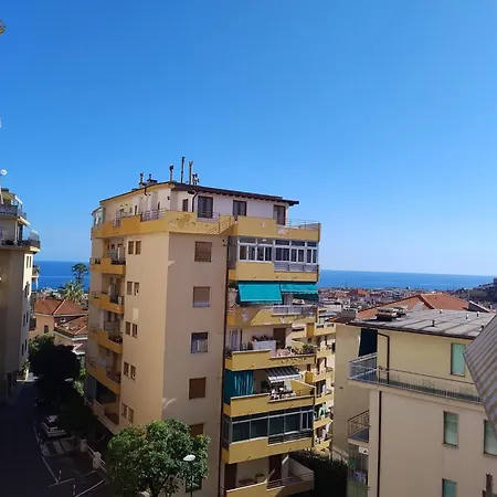 Nina With Sea View * Sanremo